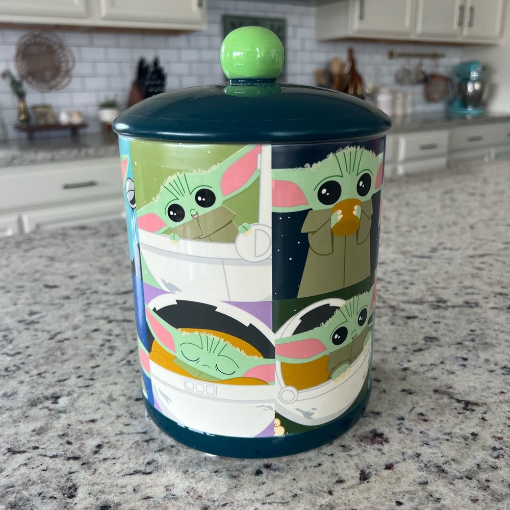 💚✨ Star Wars Mandalorian, baby, Grogu, baby Yoda cookie jar